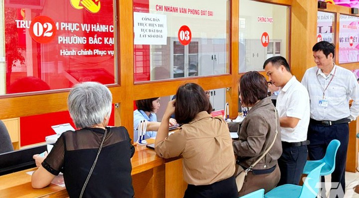 Đẩy mạnh dịch vụ công trực tuyến, tạo nền cho chính quyền số ở Thái Nguyên - Ảnh 1.