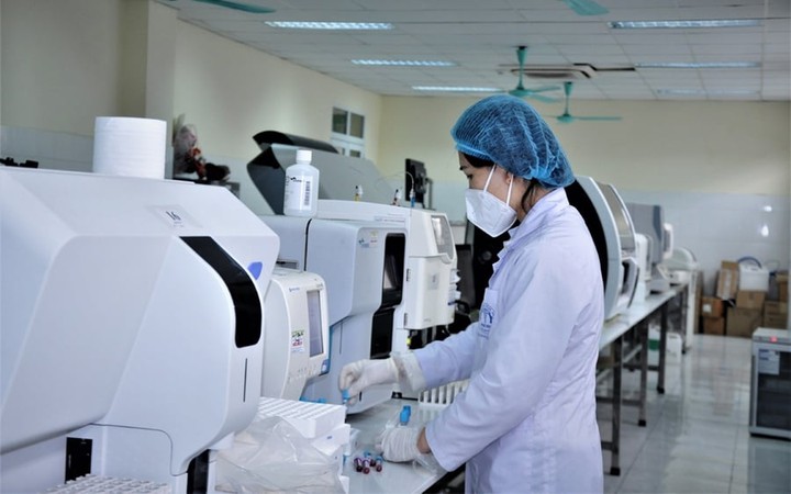 KH,CN,ĐMST&CĐS: Đột phá chiến lược thúc đẩy chuyển đổi xanh và phát triển bền vững tại TP. Hồ Chí Minh- Ảnh 2. KH,CN,ĐMST&CĐS: Đột phá chiến lược thúc đẩy chuyển đổi xanh và phát triển bền vững tại TP. Hồ Chí Minh- Ảnh 2.