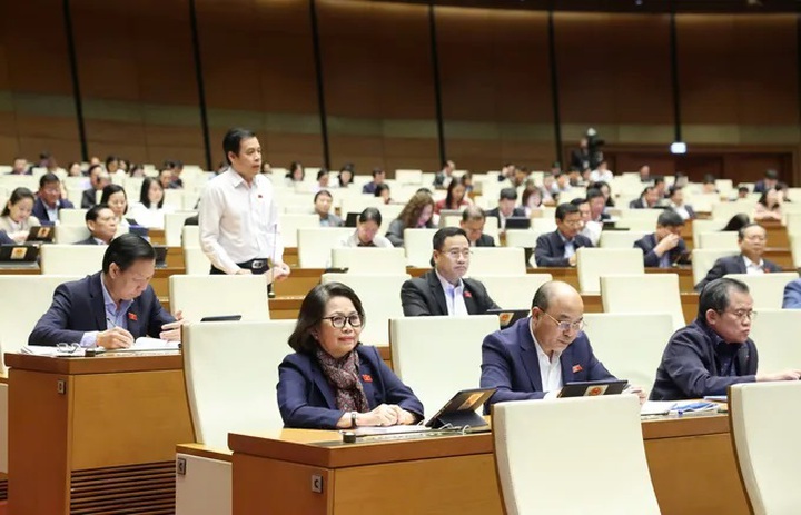 Cần có quy định riêng nhằm bảo vệ trẻ em trước mặt trái của AI - Ảnh 2.