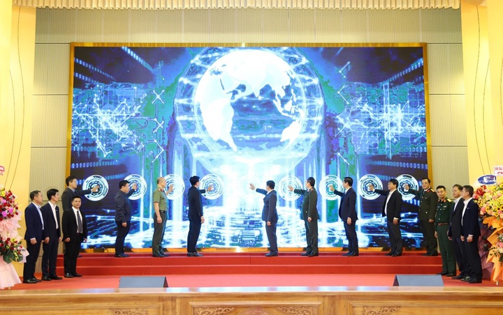 Lâm Đồng: Vận hành trung tâm giám sát, an ninh mạng, nâng cao quản lý đô thị thông minh - Ảnh 2.