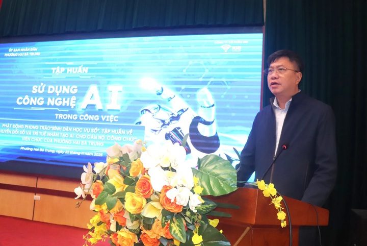 Cán bộ, công chức phường Hai Bà Trưng được tập huấn về chuyển đổi số, ứng dụng trí tuệ nhân tạo: xác định "học thật, làm thật" - Ảnh 2.