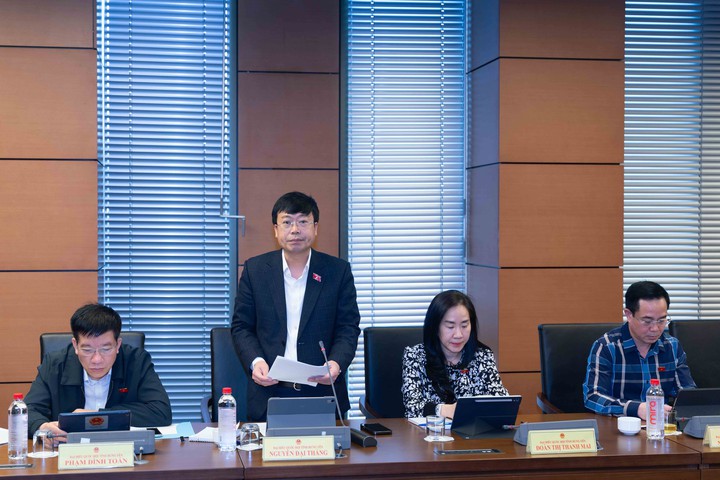 Các đại biểu Quốc hội góp ý chi tiết vào 03 dự án luật về Chuyển đổi số và Khoa học Công nghệ - Ảnh 7.