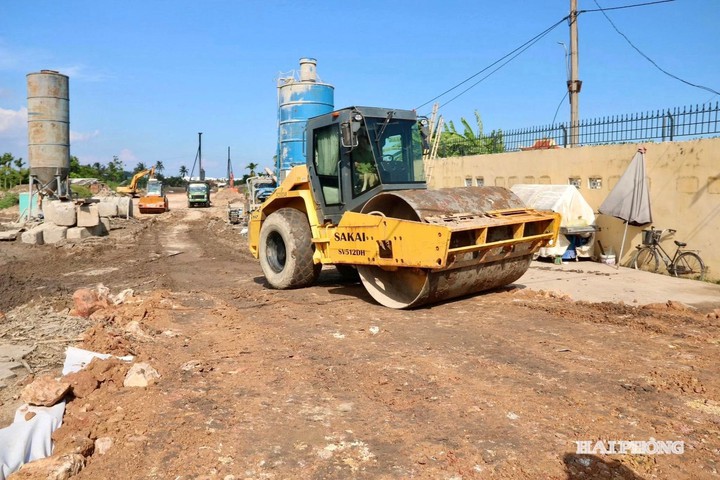 Từ công trường cầu Nguyễn Trãi đến phòng xử án: Hải Phòng thay đổi cách làm bằng dữ liệu số- Ảnh 1.