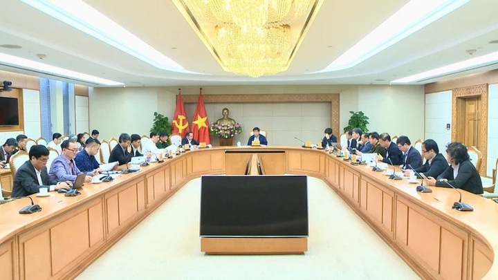 Phát triển sản phẩm công nghệ chiến lược ưu tiên, Phó Thủ tướng Nguyễn Chí Dũng yêu cầu "làm ngay, rõ người, rõ việc" - Ảnh 2.