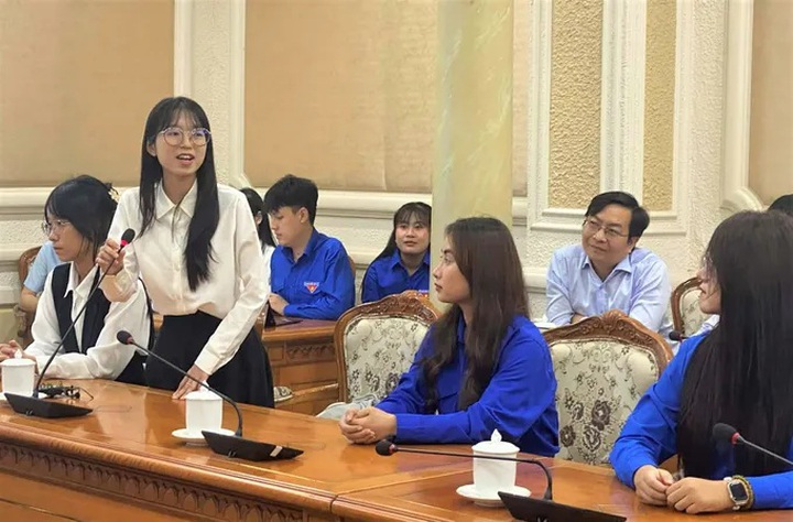 Lãnh đạo TPHCM trao đổi, lắng nghe những kiến nghị của các nhà khoa học trẻ - Ảnh 5.