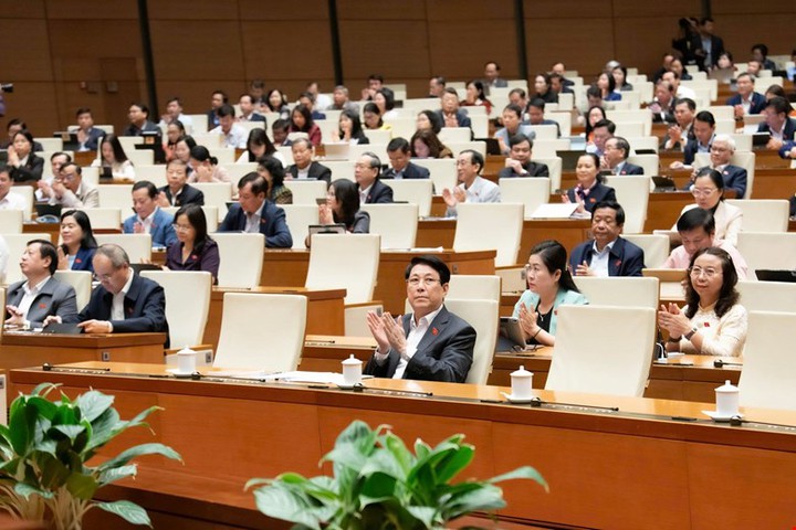 Quốc hội th&ocirc;ng qua Luật sửa đổi, bổ sung một số điều của Luật Chuyển giao c&ocirc;ng nghệ - Ảnh 4.