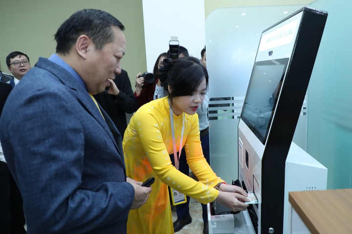 Khai trương bộ phận một cửa Bộ Khoa học v&agrave; C&ocirc;ng nghệ - c&ocirc;ng tr&igrave;nh ch&agrave;o mừng Đại hội Đại biểu to&agrave;n quốc lần thứ XIV của Đảng- Ảnh 6.