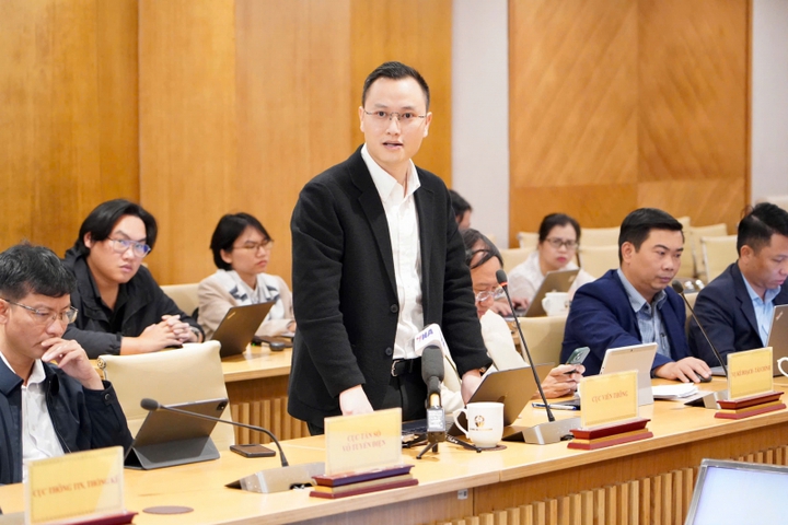 Thứ trưởng Bộ Khoa học và Công nghệ Bùi Hoàng Phương lưu ý về Bản đồ cứu hộ tự phát - Ảnh 2.