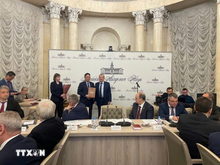 Viện Hàn lâm Khoa học Nga vinh danh nhà khoa học Việt Nam Châu Văn Minh - Ảnh 1.