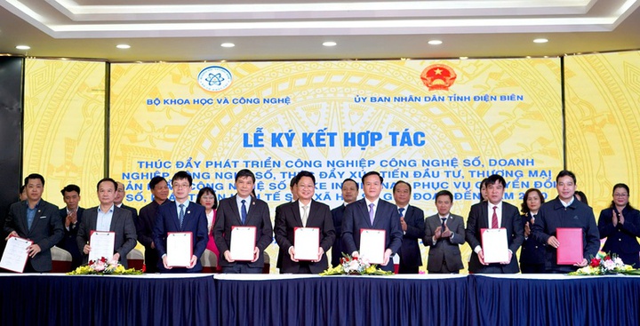 Đưa công nghệ số 'Make in Vietnam' về Tây Bắc - Ảnh 2.