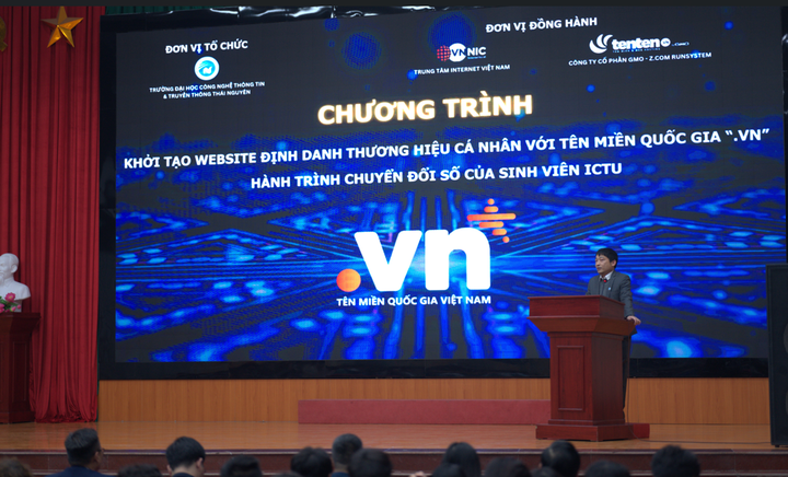 Sinh viên Trường Đại học Công nghệ Thông tin và Truyền thông Thái Nguyên (ICTU) bước vào kỷ nguyên số với tên miền id.vn - xây dựng thương hiệu cá nhân trên Internet - Ảnh 1.