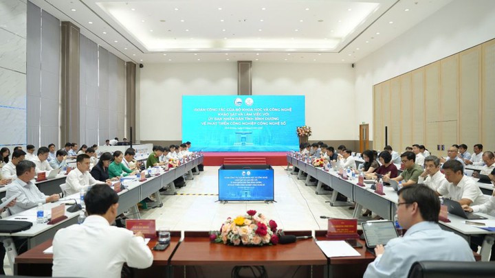 Đoàn công tác của Bộ Khoa học và Công nghệ khảo sát, làm việc tại Bình Dương về phát triển công nghiệp công nghệ số - Ảnh 6.