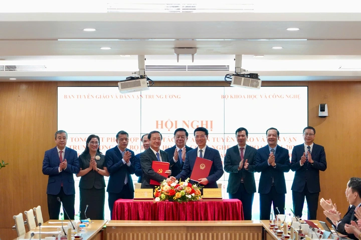 Ban Tuyên giáo và Dân vận Trung ương và Bộ Khoa học và Công nghệ ký kết Chương trình phối hợp công tác giai đoạn 2025-2030 - Ảnh 1.