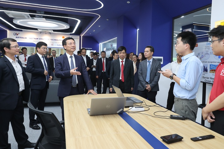 Thành lập Ban Chỉ đạo về phát triển khoa học, công nghệ, đổi mới sáng tạo, chuyển đổi số và Đề án 06 - Ảnh 1.