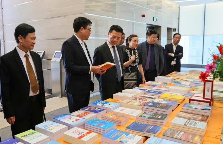 Nhà xuất bản Thông tin và Truyền thông tiếp tục được công nhận là Nhà xuất bản quốc gia uy tín - Ảnh 2.