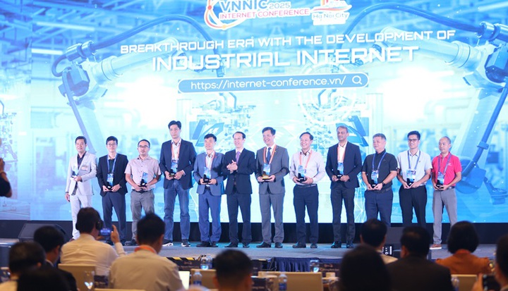 VNNIC Internet Conference 2025: Khởi động kỷ nguyên bứt phá với Internet công nghiệp - Ảnh 2.