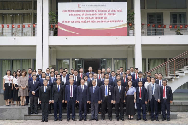 Từ phòng thí nghiệm đến kỳ lân công nghệ, giấc mơ mang tên Đại học Bách khoa Hà Nội - Ảnh 1.