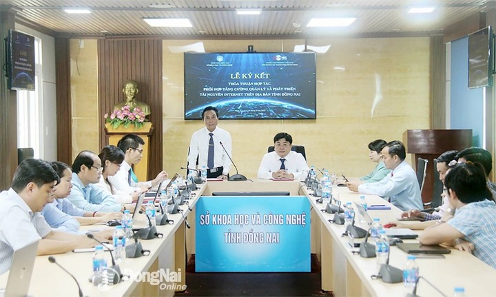 VNNIC ký kết hợp tác với Sở KH&CN Đồng Nai tăng cường quản lý, phát triển tài nguyên Internet: Đặt nền móng cho hạ tầng số hiện đại, kết nối tương lai - Ảnh 1.