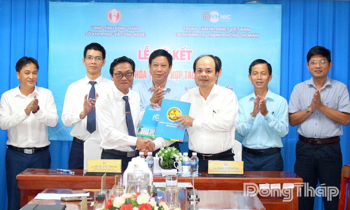 VNNIC ký kết hợp tác với tỉnh Đồng Tháp phát triển tài nguyên số, tiên phong chuyển đổi Internet thế hệ mới - Ảnh 4.