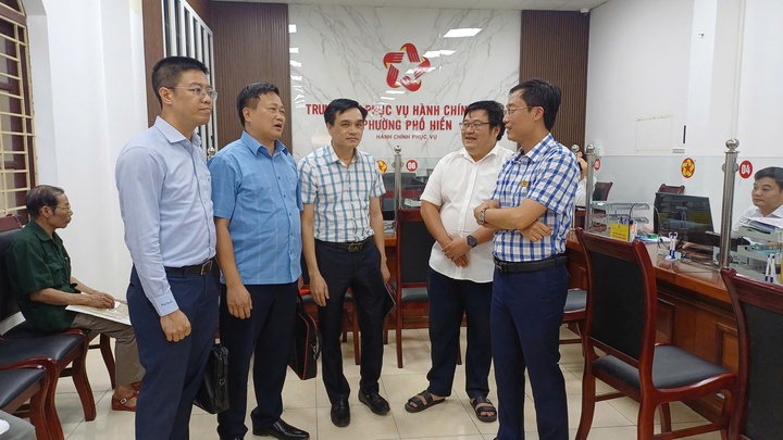 Bộ KH&CN trực tiếp hỗ trợ Hưng Yên giải quyết vướng mắc trong vận hành chính quyền hai cấp - Ảnh 5.