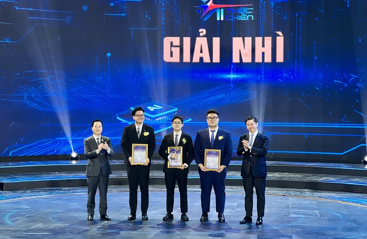 Trao Giải thưởng Cuộc thi “AI Thực chiến 2025”: Trí tuệ Việt - Kiến tạo tương lai số- Ảnh 4. Trao Giải thưởng Cuộc thi “AI Thực chiến 2025”: Trí tuệ Việt - Kiến tạo tương lai số- Ảnh 4.