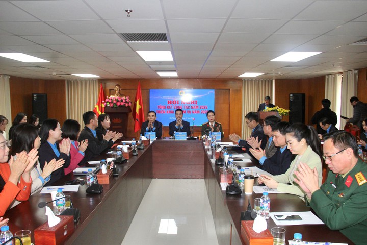 Khối thi đua c&aacute;c C&ocirc;ng đo&agrave;n ng&agrave;nh Trung ương đẩy mạnh phong tr&agrave;o thi đua, hướng tới những hoạt động thiết thực- Ảnh 1.