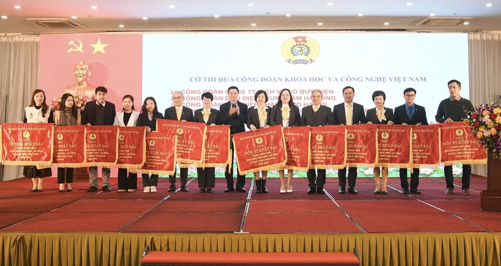 C&ocirc;ng đo&agrave;n KH&CN Việt Nam: Đổi mới mạnh mẽ, lấy chuyển đổi số v&agrave; ph&aacute;t triển nguồn nh&acirc;n lực l&agrave;m trọng t&acirc;m- Ảnh 7.