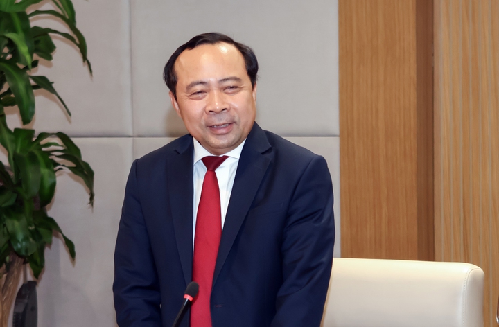 Bộ trưởng Nguyễn Mạnh Hùng: “Vinh dự càng lớn, trách nhiệm càng nặng”- Ảnh 2. Bộ trưởng Nguyễn Mạnh Hùng: “Vinh dự càng lớn, trách nhiệm càng nặng”- Ảnh 2.