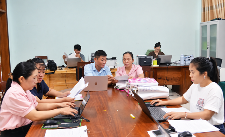 Quảng Ngãi tăng tốc số hóa hồ sơ đảng viên, nâng cao hiệu quả quản lý- Ảnh 2.