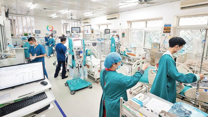 Kết hợp thuốc tiêu huyết khối và can thiệp cơ học trong điều trị đột quỵ- Ảnh 2.