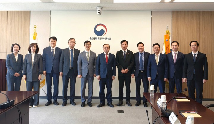 Việt Nam - Hàn Quốc tăng cường hợp tác an toàn hạt nhân - Ảnh 1.