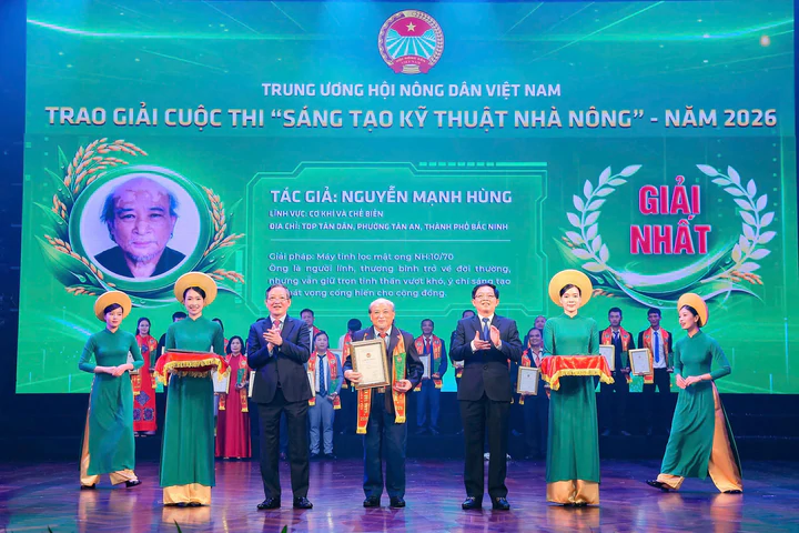 Tôn vinh các nhà khoa học, nông dân tiên phong ứng dụng khoa học, công nghệ - Ảnh 3.