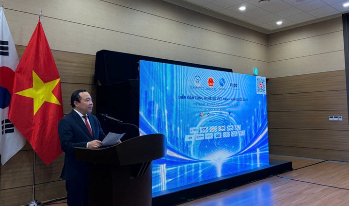 Bộ trưởng Vũ Hải Quân: Doanh nghiệp Việt - Hàn cần chuyển từ gia công sang đồng sáng tạo - Ảnh 1.