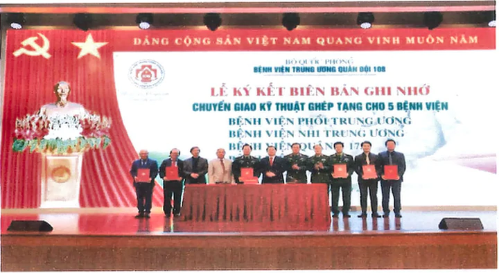 Từ ph&ograve;ng mổ đến mạng lưới gh&eacute;p gan Việt Nam- Ảnh 5.