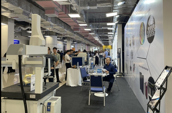 Khoa học công nghệ - động lực tăng trưởng chủ lực- Ảnh 1. Khoa học công nghệ - động lực tăng trưởng chủ lực- Ảnh 1.