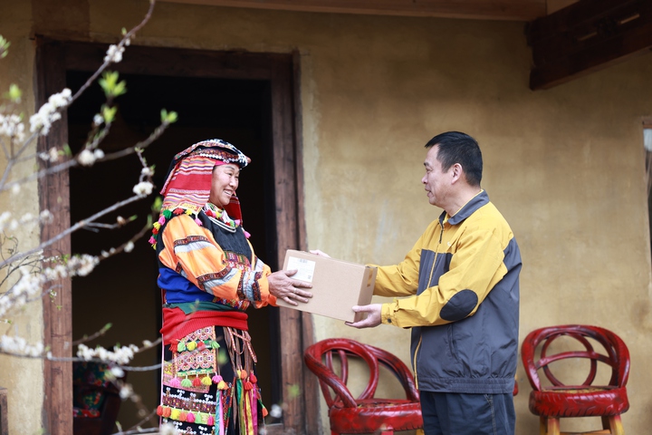 Bưu điện Việt Nam bảo đảm lưu th&ocirc;ng h&agrave;ng h&oacute;a dịp cao điểm Tết B&iacute;nh Ngọ- Ảnh 2.