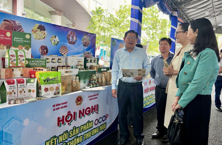 OCOP: “Chìa khóa” mở rộng thị trường, nâng tầm giá trị nông sản - Ảnh 1.