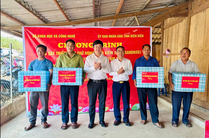 Thúc đẩy hạ tầng bưu chính và chuyển đổi số tại Điện Biên- Ảnh 4. Thúc đẩy hạ tầng bưu chính và chuyển đổi số tại Điện Biên- Ảnh 4.