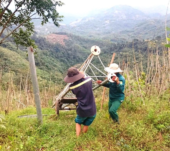 Đ&agrave; Nẵng: Tăng tốc x&oacute;a &ldquo;v&ugrave;ng l&otilde;m&rdquo; s&oacute;ng viễn th&ocirc;ng trước 30/6 - Ảnh 1.