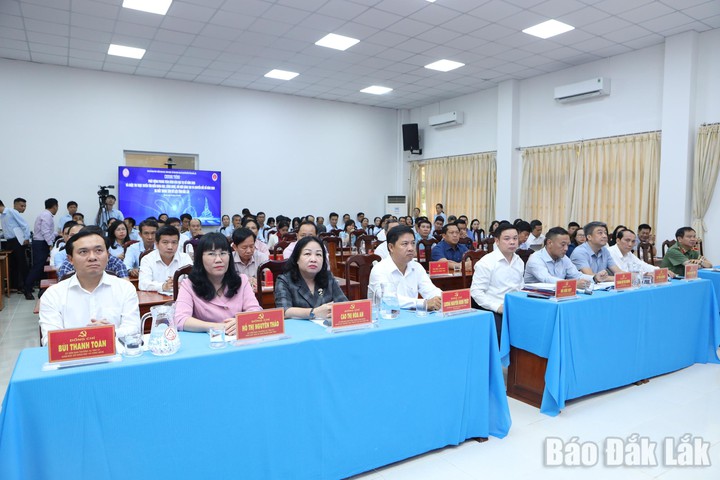 Đắk Lắk ph&aacute;t động phong tr&agrave;o "B&igrave;nh d&acirc;n học vụ số" năm 2026 v&agrave; ra mắt Trung t&acirc;m dữ liệu tỉnh- Ảnh 2.