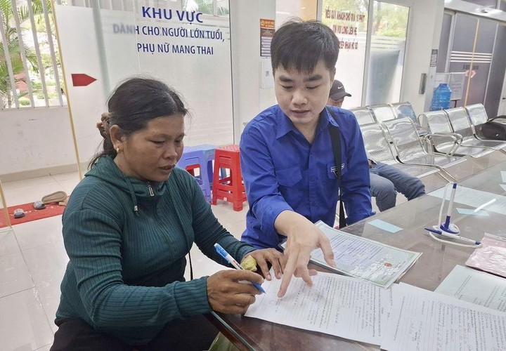 Vĩnh Long đẩy mạnh phong tr&agrave;o &ldquo;B&igrave;nh d&acirc;n học vụ số&rdquo;, n&acirc;ng cao kỹ năng số cho người d&acirc;n - Ảnh 2.