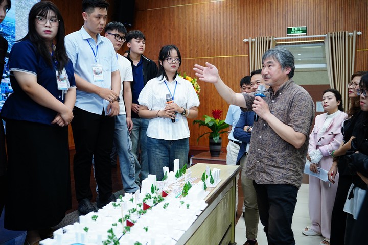 Đại học Đ&agrave; Nẵng đưa &ldquo;B&igrave;nh d&acirc;n học vụ số&rdquo; v&agrave;o giảng dạy: Gỡ &ldquo;điểm nghẽn&rdquo; kỹ năng số từ nh&agrave; trường - Ảnh 1.