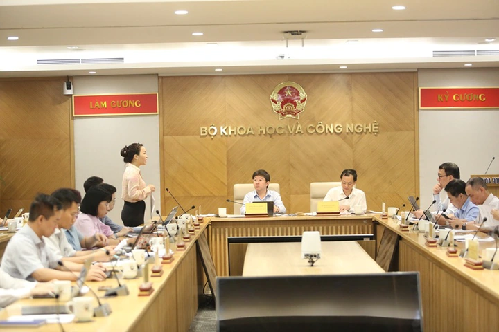 Gỡ điểm nghẽn dữ liệu v&agrave; nền tảng số ng&agrave;nh y tế trong thực thi Nghị quyết 57-NQ/TW- Ảnh 2.