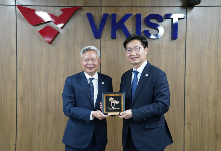 VKIST đẩy mạnh đào tạo nghiên cứu viên tại Hàn Quốc- Ảnh 3. VKIST đẩy mạnh đào tạo nghiên cứu viên tại Hàn Quốc- Ảnh 3.