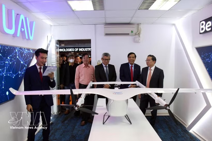 Vietnamese UAV firms showcase capabilities at world&rsquo;s largest autonomy expo in US - Ảnh 1.