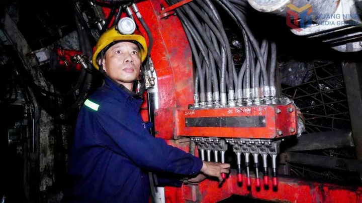 Khi c&ocirc;ng nghệ trở th&agrave;nh &ldquo;người g&aacute;c ca&rdquo; trong sản xuất - Ảnh 1.