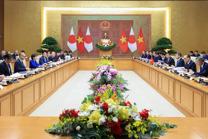 Viet Nam and Japan sign cooperation document to promote ICT and accelerate digital transformation - Ảnh 2.