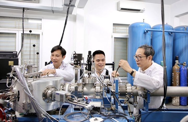 Nghi&ecirc;n cứu khoa học c&oacute; thể bị cấm v&ocirc; thời hạn nếu đạo văn, dữ liệu giả - Ảnh 1.