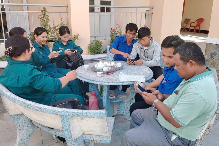 &ldquo;B&igrave;nh d&acirc;n học vụ số&rdquo; v&agrave; b&agrave;i to&aacute;n n&acirc;ng chuẩn c&ocirc;ng d&acirc;n số- Ảnh 2.