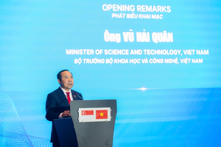 Enhancing "Triple Helix" Cooperation between Viet Nam and Singapore - Ảnh 1.